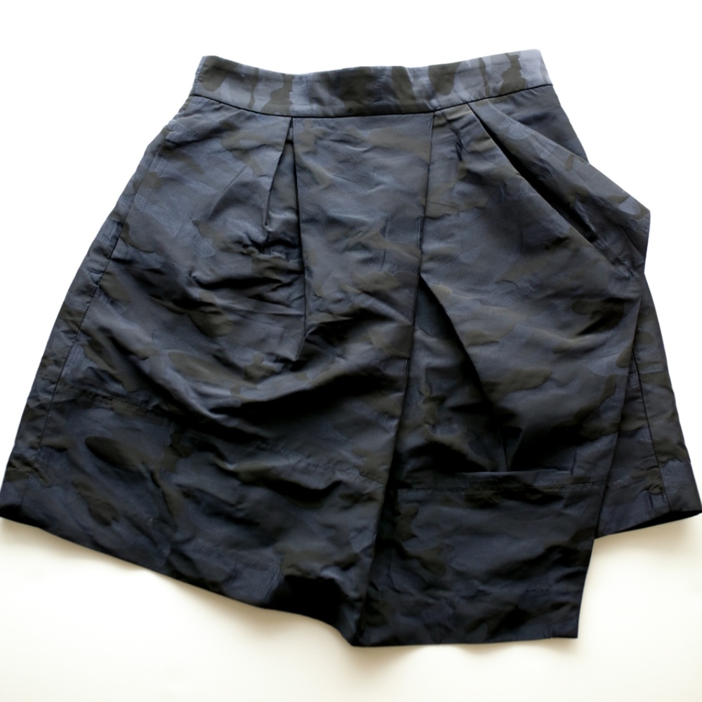 Banana Republic Blue Black Asymmetrical Skirt 2P